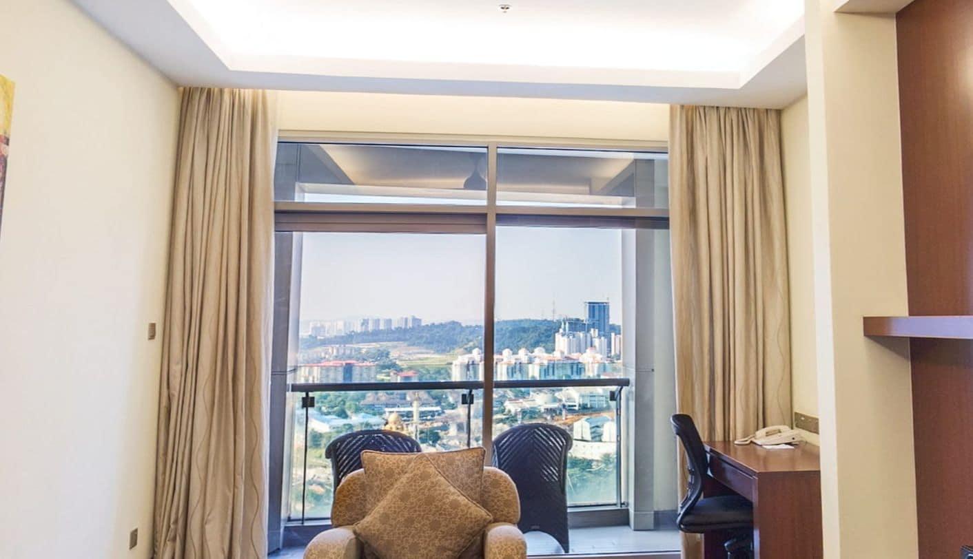เดอะ การ์เดน อะ เซนต์ ไจล์ ซิกเนเจอร์ โฮเต็ลแอนด์เรสซิเดนซ์ กัวลาลัมเปอร์ Hotel ภายนอก รูปภาพ A room at the hotel