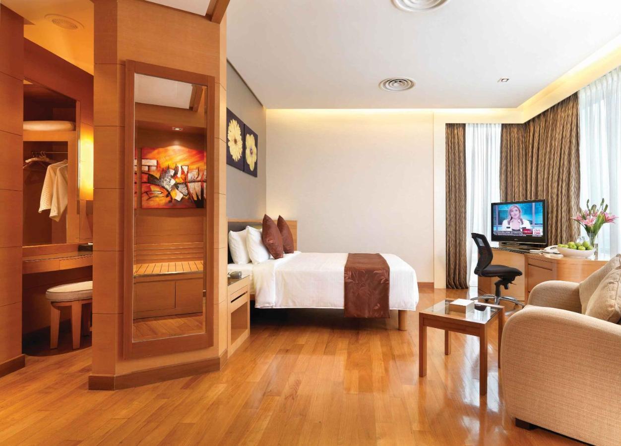 เดอะ การ์เดน อะ เซนต์ ไจล์ ซิกเนเจอร์ โฮเต็ลแอนด์เรสซิเดนซ์ กัวลาลัมเปอร์ Hotel ภายนอก รูปภาพ